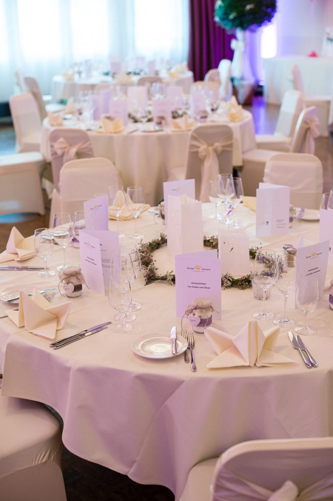 20150912_HochzeitsfotografObwalden_0026 Hochzeitsfest in Hotel Krone Sarnen // Hochzeitsfotograf Obwalden - Hochzeitsfotograf Zentralschweiz