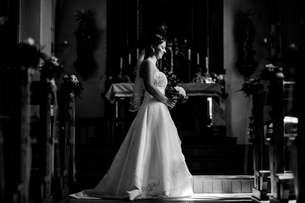 Hochzeitsfotograf Nidwalden Hochzeit in Ennetmoos (Kanton Nidwalden) in der Zentralschweiz mit Hochzeitsfeier im Hotel Bellevue in Engelberg und Helikopterflug für Brautpaar