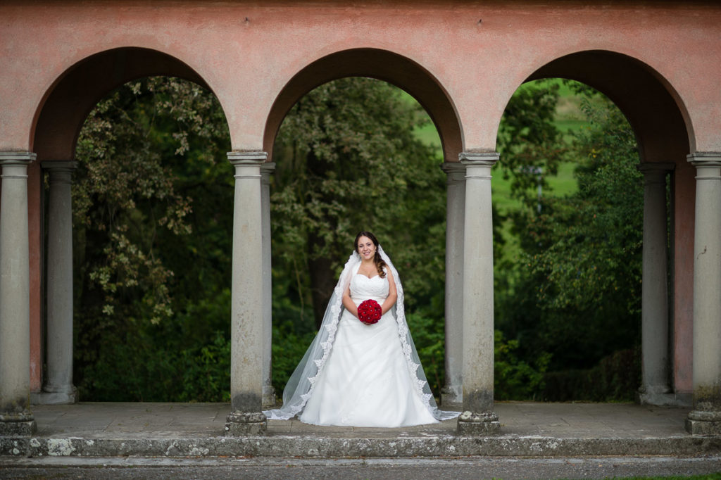Brautportrait - Braut Hochzeit in Adligenswil, Fotoshooting Utenberg in Luzern, Hochzeitsfest im Hotel Winkelried in Luzern