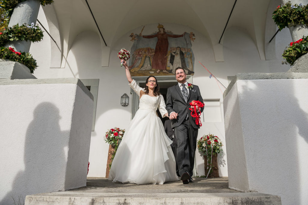 Heiraten in Alpnach Hochzeit in Obwalden, Kirchliche Trauung im Schoried in Alpnach. Alles begleitet vom Hochzeitsfotograf Obwalden fürs Brautpaar
