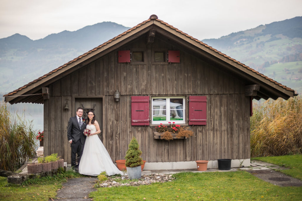 Heiraten in Alpnach Hochzeit in Obwalden, Kirchliche Trauung im Schoried in Alpnach. Alles begleitet vom Hochzeitsfotograf Obwalden fürs Brautpaar