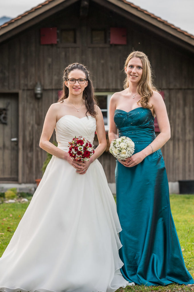 Heiraten in Alpnach Hochzeit in Obwalden, Kirchliche Trauung im Schoried in Alpnach. Alles begleitet vom Hochzeitsfotograf Obwalden fürs Brautpaar