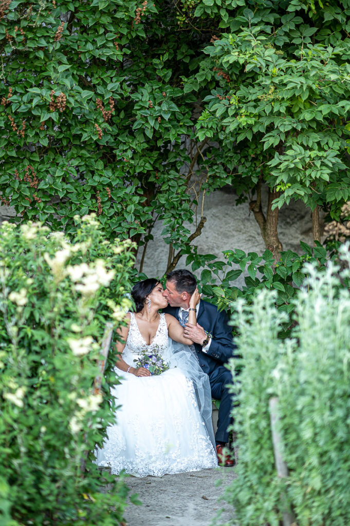 Hochzeit im Kanton Thurgau in Wettingen und in der Kartause in Ittingen Hochzeit im Kanton Thurgau in Wettingen und in der Kartause in Ittingen