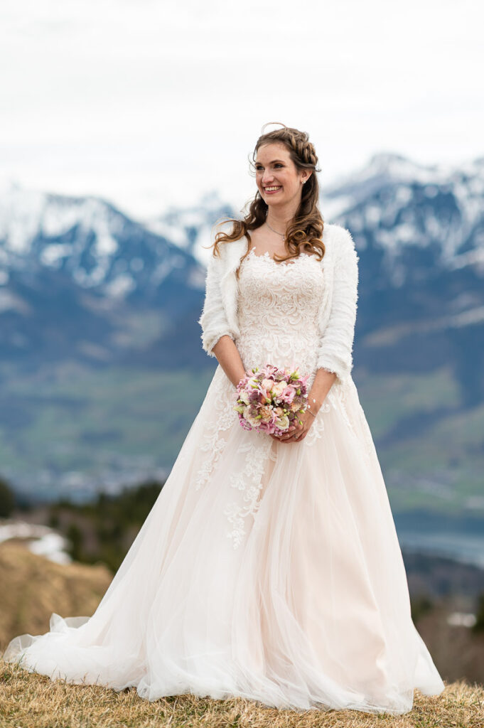 Hochzeit Bernadette&André Hochzeit in Flüeli Kapelle im Flüeli Ranft (Obwalden), Fotoshooting in Stalden und im Langis. Hochzeitsfeier Paxmontana Flüeli Ranft
