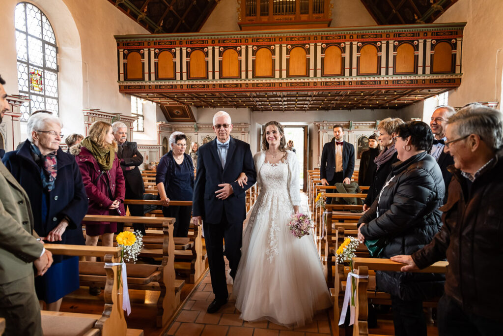 Hochzeit Bernadette&André Hochzeit in Flüeli Kapelle im Flüeli Ranft (Obwalden), Fotoshooting in Stalden und im Langis. Hochzeitsfeier Paxmontana Flüeli Ranft