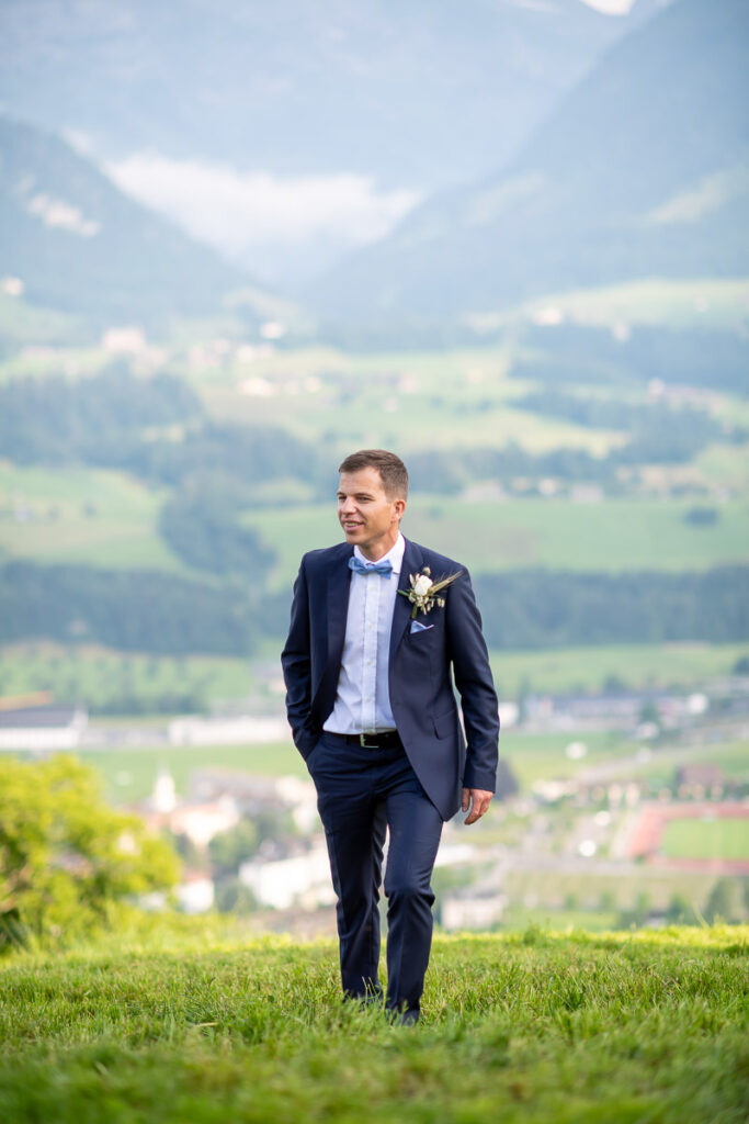 Hochzeit Mirjam&Christian Hochzeit auf dem Landenberg in Sarnen (Obwalden), Fotoshooting bei Ramersberg Kapelle.