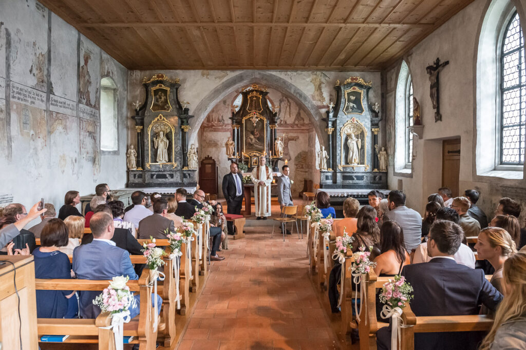 Hochzeitsfotograf Zentralschweiz Hochzeit St Jost Kapelle Nidwalden Hochzeitsfest Schloss Heidegg Gelfingen Hochzeitsfotograf Luzern Hochzeitsfotograf Nidwalden
