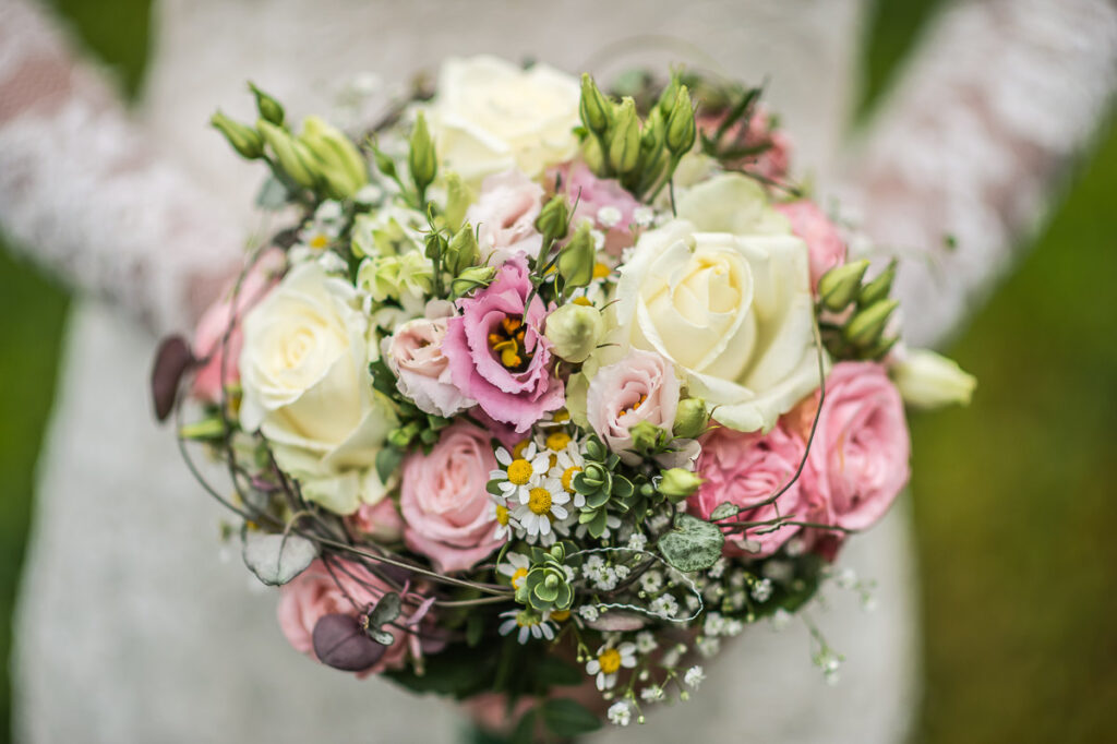 Hochzeitsfotograf Zentralschweiz Hochzeit St Jost Kapelle Nidwalden Hochzeitsfest Schloss Heidegg Gelfingen Hochzeitsfotograf Luzern Hochzeitsfotograf Nidwalden