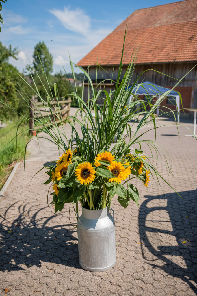 Hochzeitsfotograf Zentralschweiz Trauung St Ottilienkapelle Buttisholz Hochzeitsapero Buttisholz Hochzeitsfest Brand Oberkirch Hochzeitsfotograf Luzern Hochzeitsfotograf Zentralschweiz