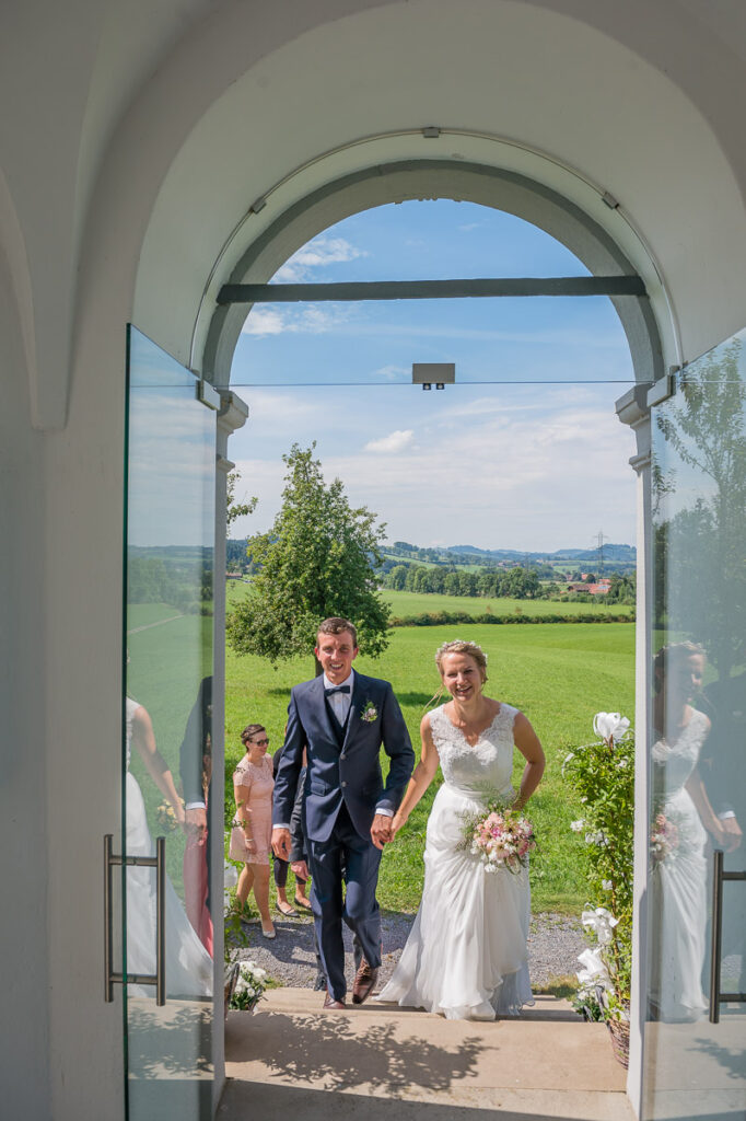 Hochzeitsfotograf Zentralschweiz Trauung St Ottilienkapelle Buttisholz Hochzeitsapero Buttisholz Hochzeitsfest Brand Oberkirch Hochzeitsfotograf Luzern Hochzeitsfotograf Zentralschweiz