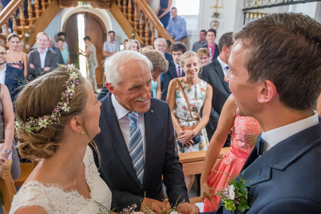 Hochzeitsfotograf Zentralschweiz Trauung St Ottilienkapelle Buttisholz Hochzeitsapero Buttisholz Hochzeitsfest Brand Oberkirch Hochzeitsfotograf Luzern Hochzeitsfotograf Zentralschweiz