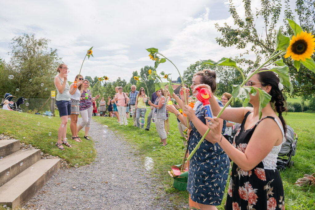 Hochzeitsfotograf Zentralschweiz Trauung St Ottilienkapelle Buttisholz Hochzeitsapero Buttisholz Hochzeitsfest Brand Oberkirch Hochzeitsfotograf Luzern Hochzeitsfotograf Zentralschweiz