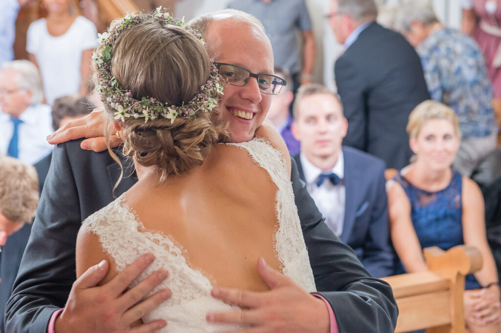 Hochzeitsfotograf Zentralschweiz Trauung St Ottilienkapelle Buttisholz Hochzeitsapero Buttisholz Hochzeitsfest Brand Oberkirch Hochzeitsfotograf Luzern Hochzeitsfotograf Zentralschweiz