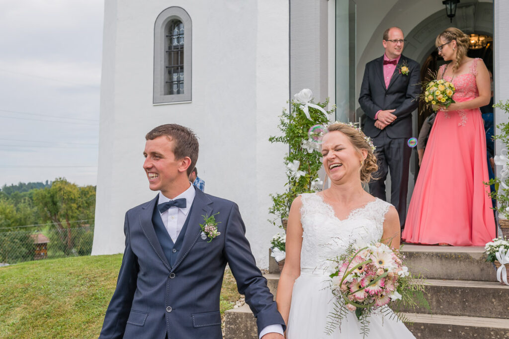 Hochzeitsfotograf Zentralschweiz Trauung St Ottilienkapelle Buttisholz Hochzeitsapero Buttisholz Hochzeitsfest Brand Oberkirch Hochzeitsfotograf Luzern Hochzeitsfotograf Zentralschweiz