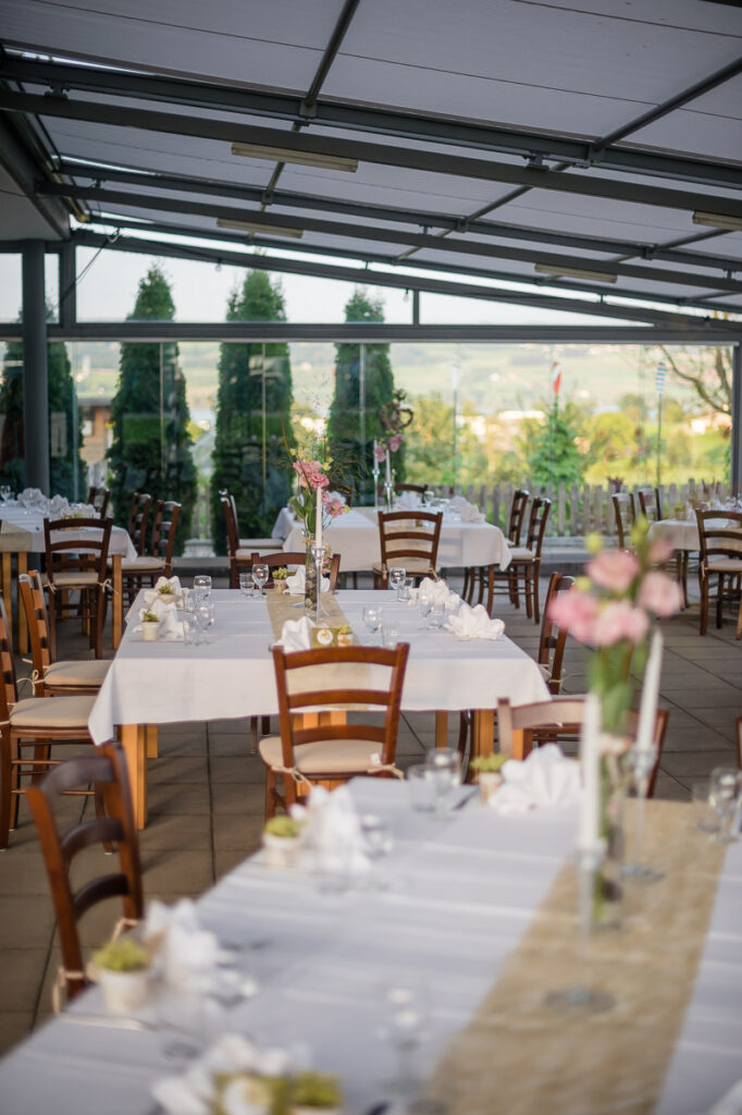 Hochzeitsfotograf Zentralschweiz Trauung St Ottilienkapelle Buttisholz Hochzeitsapero Buttisholz Hochzeitsfest Brand Oberkirch Hochzeitsfotograf Luzern Hochzeitsfotograf Zentralschweiz