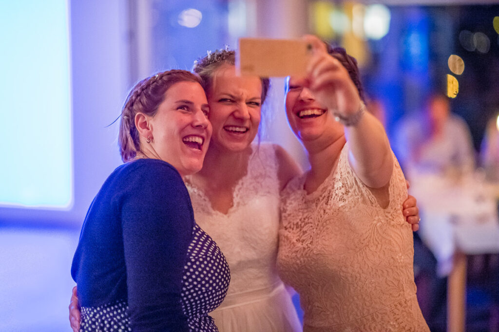 Hochzeitsfotograf Zentralschweiz Trauung St Ottilienkapelle Buttisholz Hochzeitsapero Buttisholz Hochzeitsfest Brand Oberkirch Hochzeitsfotograf Luzern Hochzeitsfotograf Zentralschweiz