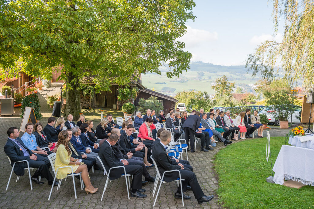 Trauung Hof Landschi Küssnacht Hochzeitsapero Hof Landschi Küssnacht Hochzeitsfest Hof Landschi Küssnacht Hochzeitsfotograf Schwyz Hochzeitsfotograf Zentralschweiz