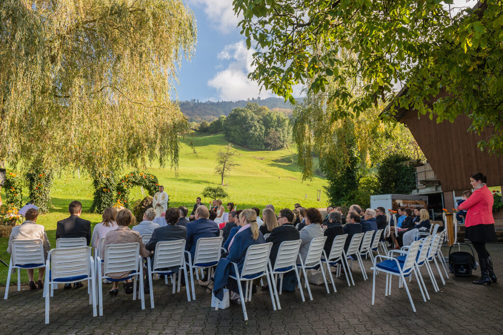 Trauung Hof Landschi Küssnacht Hochzeitsapero Hof Landschi Küssnacht Hochzeitsfest Hof Landschi Küssnacht Hochzeitsfotograf Schwyz Hochzeitsfotograf Zentralschweiz