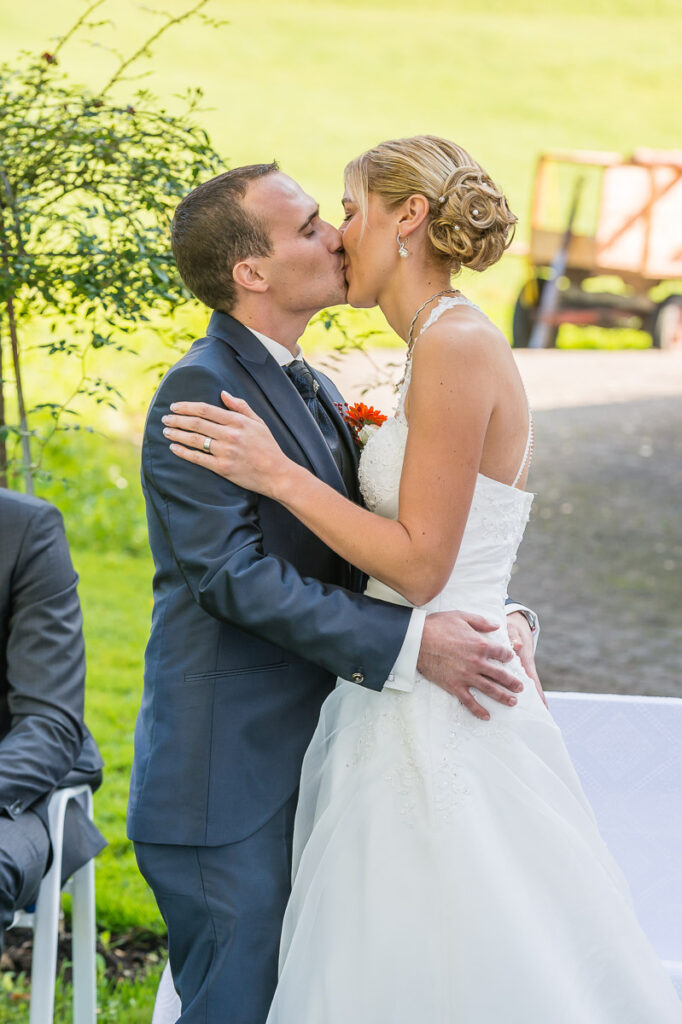 Trauung Hof Landschi Küssnacht Hochzeitsapero Hof Landschi Küssnacht Hochzeitsfest Hof Landschi Küssnacht Hochzeitsfotograf Schwyz Hochzeitsfotograf Zentralschweiz