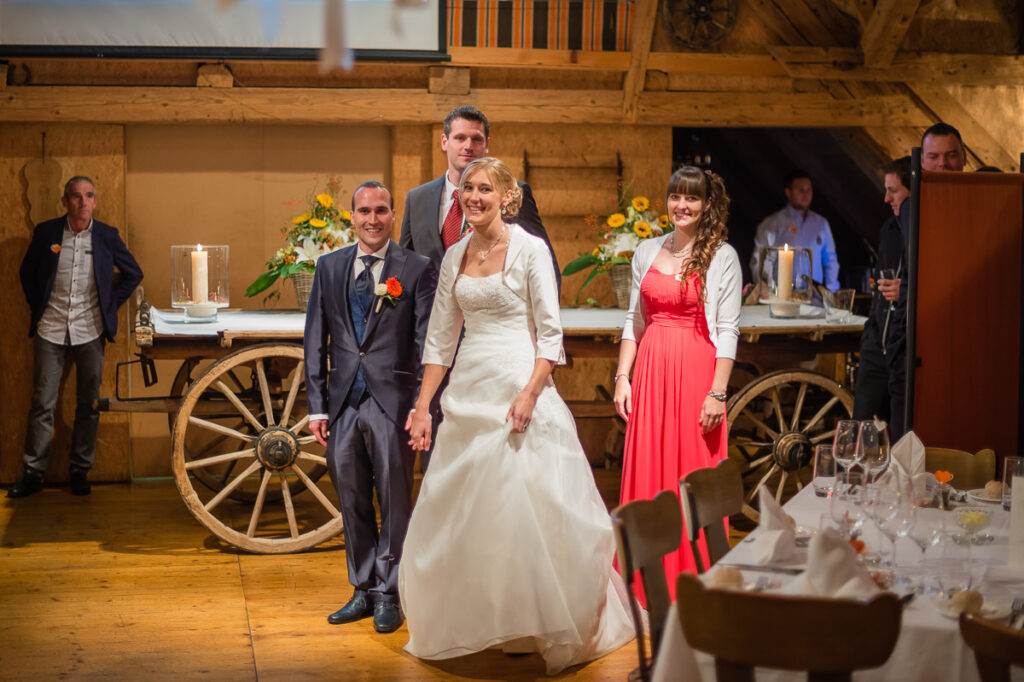 Trauung Hof Landschi Küssnacht Hochzeitsapero Hof Landschi Küssnacht Hochzeitsfest Hof Landschi Küssnacht Hochzeitsfotograf Schwyz Hochzeitsfotograf Zentralschweiz