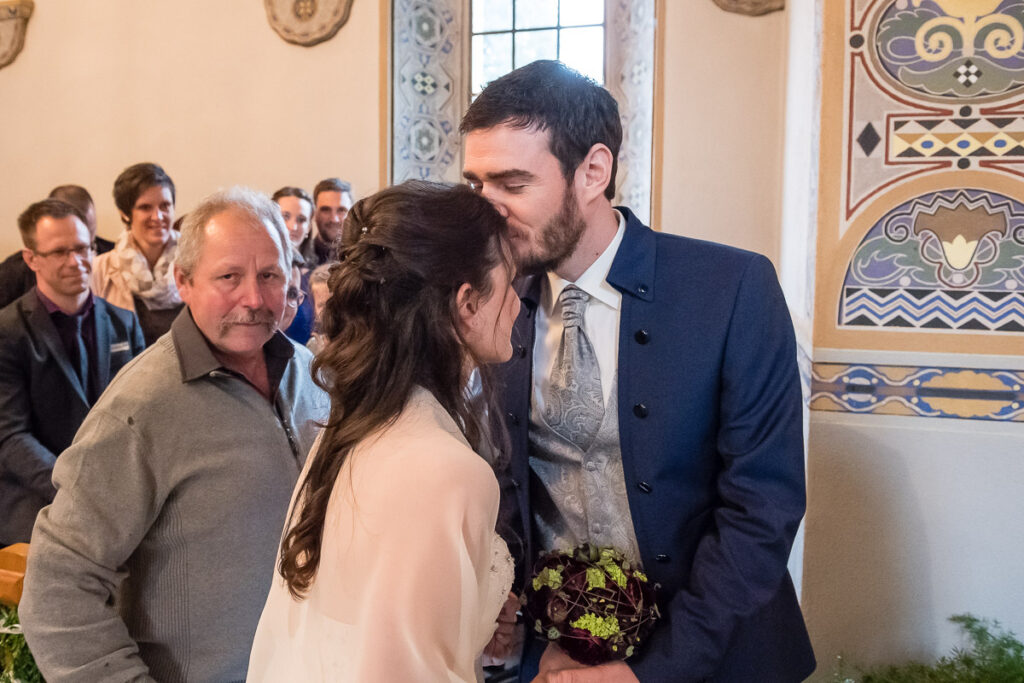 Trauung Kapelle intschi Hochzeitsapero Schattdorf Hochzeitsfest Hotel alpina unterschächen Hochzeitsfotograf Uri Hochzeitsfotograf Zentralschweiz