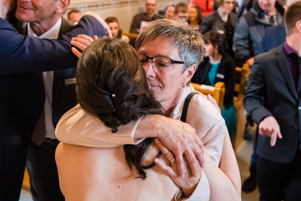 Trauung Kapelle intschi Hochzeitsapero Schattdorf Hochzeitsfest Hotel alpina unterschächen Hochzeitsfotograf Uri Hochzeitsfotograf Zentralschweiz