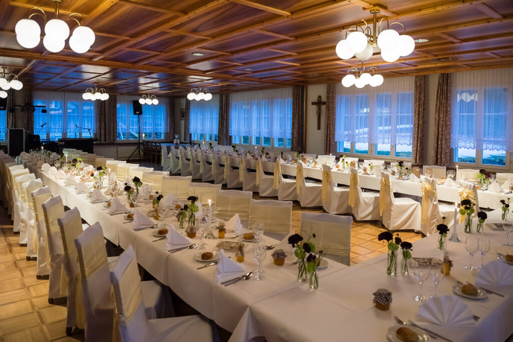 Trauung Kapelle intschi Hochzeitsapero Schattdorf Hochzeitsfest Hotel alpina unterschächen Hochzeitsfotograf Uri Hochzeitsfotograf Zentralschweiz