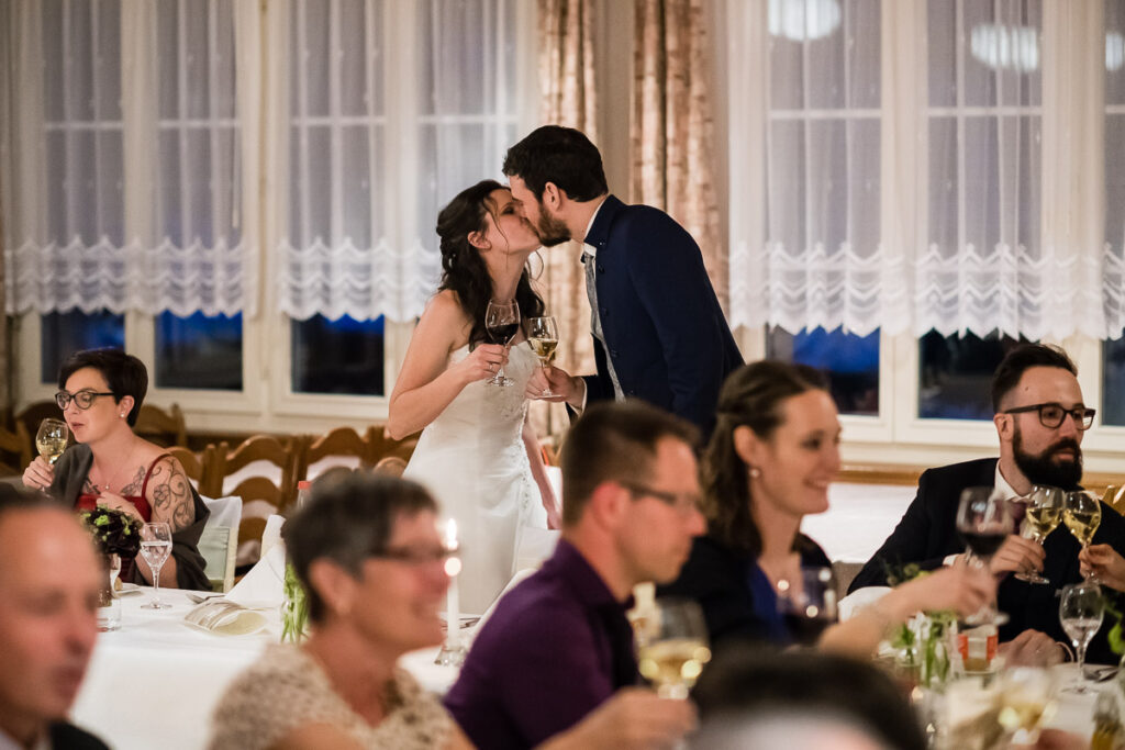 Trauung Kapelle intschi Hochzeitsapero Schattdorf Hochzeitsfest Hotel alpina unterschächen Hochzeitsfotograf Uri Hochzeitsfotograf Zentralschweiz