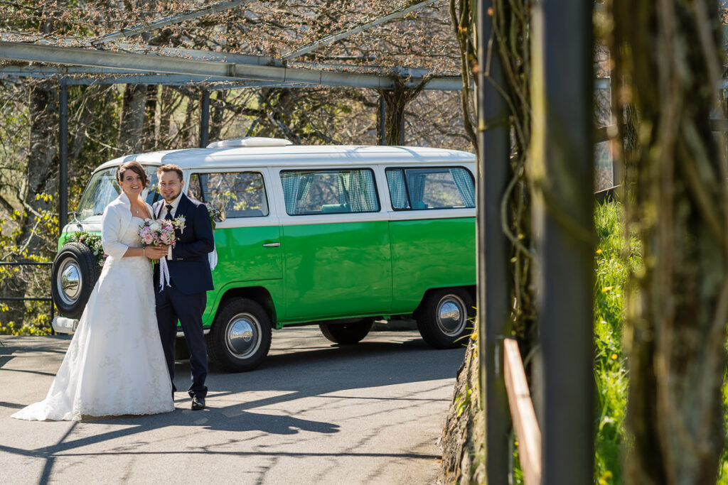 Trauung Pfarrkirche Alpnach Hochzeitsapero Schlosshof Alpnach Hochzeitsfest Paxmontana Flüeli Ranft Hochzeitsfotograf Obwalden Hochzeitsfotograf Zentralschweiz