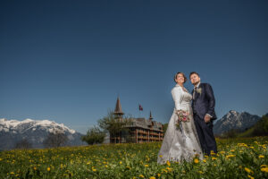 Trauung Pfarrkirche Alpnach Hochzeitsapero Schlosshof Alpnach Hochzeitsfest Paxmontana Flüeli Ranft Hochzeitsfotograf Obwalden Hochzeitsfotograf Zentralschweiz
