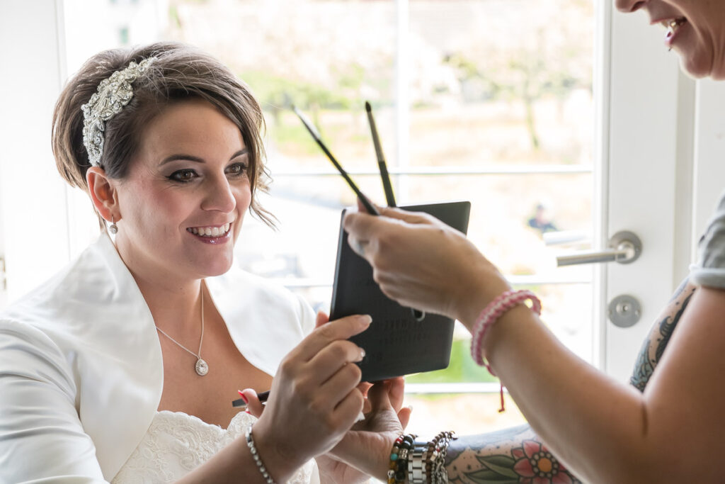 Trauung Pfarrkirche Alpnach Hochzeitsapero Schlosshof Alpnach Hochzeitsfest Paxmontana Flüeli Ranft Hochzeitsfotograf Obwalden Hochzeitsfotograf Zentralschweiz