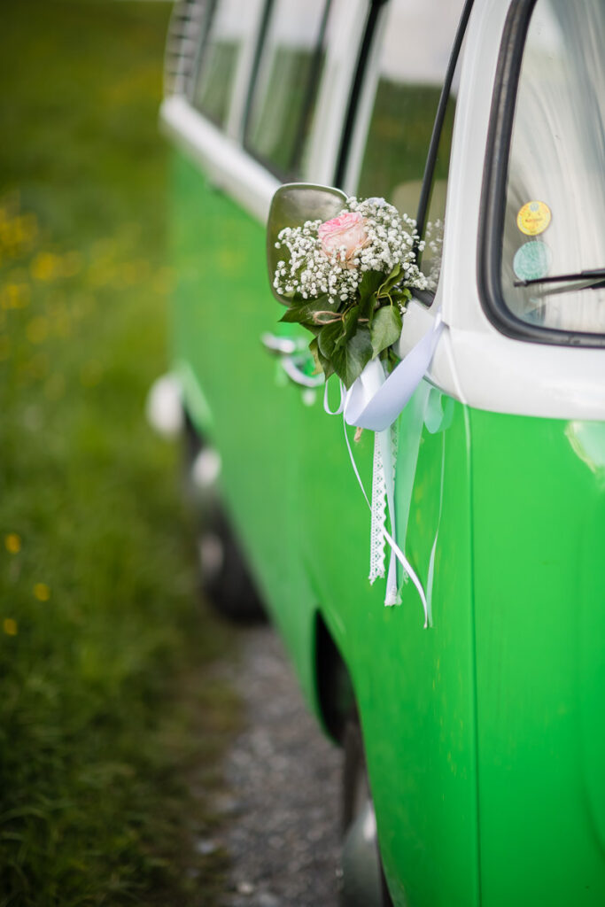 Trauung Pfarrkirche Alpnach Hochzeitsapero Schlosshof Alpnach Hochzeitsfest Paxmontana Flüeli Ranft Hochzeitsfotograf Obwalden Hochzeitsfotograf Zentralschweiz