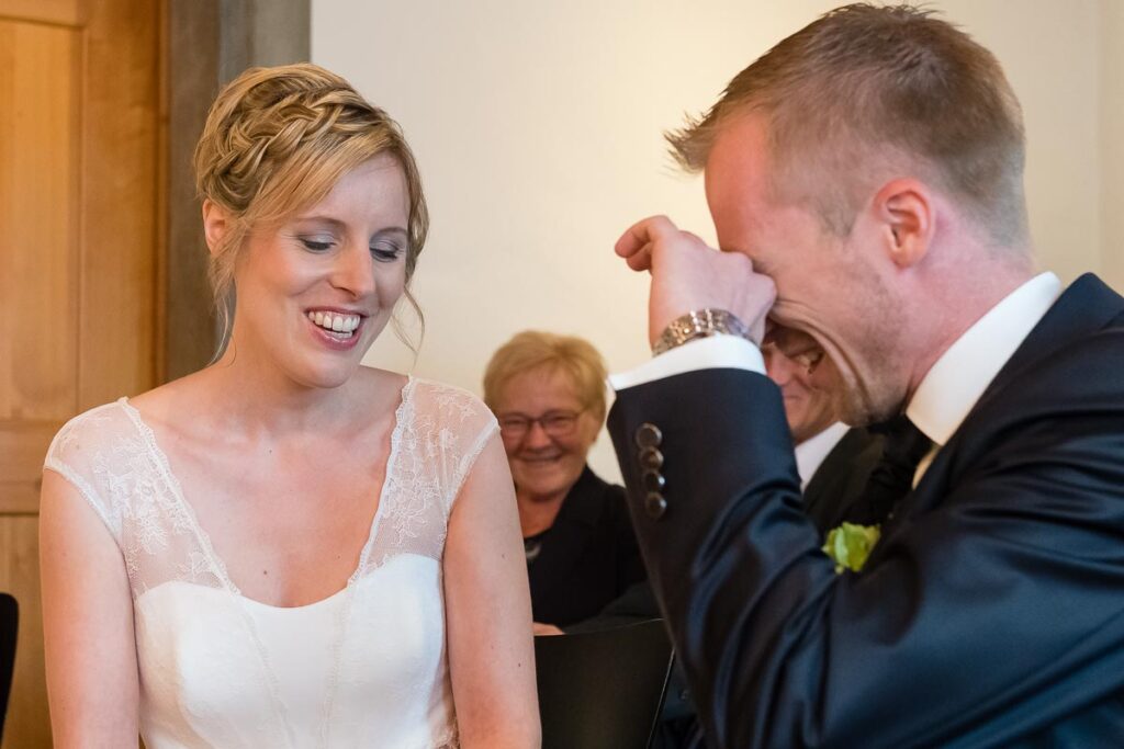 Trauung Haus am See Villa Krämerstein Kastanienbaum Horw Hochzeitsfest in Strandbad Winkel Horw Hochzeitsfotograf Luzern Hochzeitsfotograf Zentralschweiz