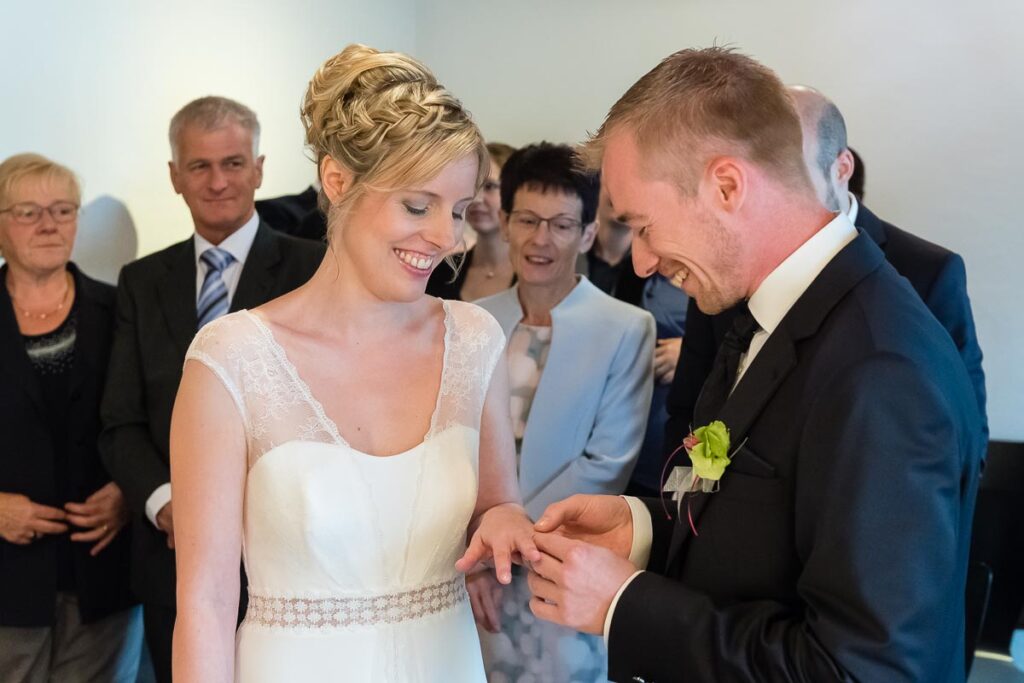 Trauung Haus am See Villa Krämerstein Kastanienbaum Horw Hochzeitsfest in Strandbad Winkel Horw Hochzeitsfotograf Luzern Hochzeitsfotograf Zentralschweiz