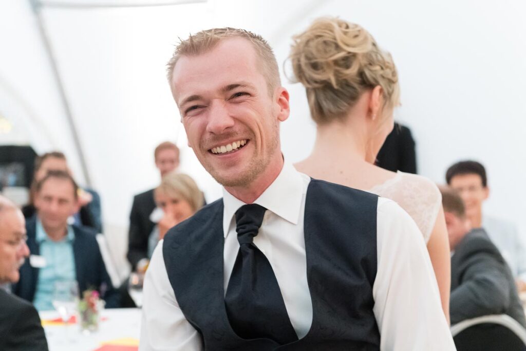 Trauung Haus am See Villa Krämerstein Kastanienbaum Horw Hochzeitsfest in Strandbad Winkel Horw Hochzeitsfotograf Luzern Hochzeitsfotograf Zentralschweiz