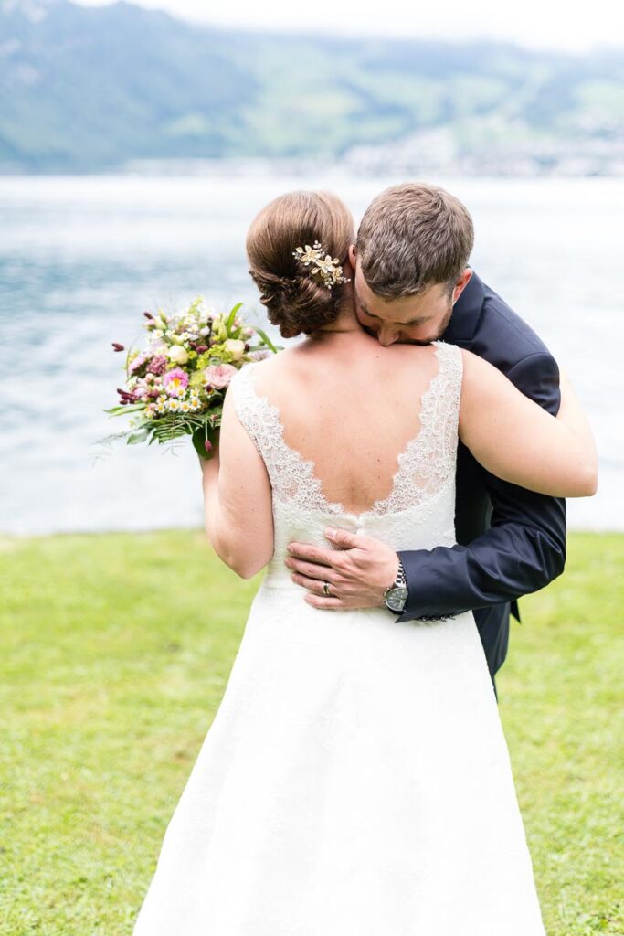 Trauung Kehrsiten Dorf Hochzeitsapero Schifflände Stansstad Hochzeitsfest Hotel Alpenclub Engelberg Hochzeitsfotograf Nidwalden Hochzeitsfotograf Obwalden