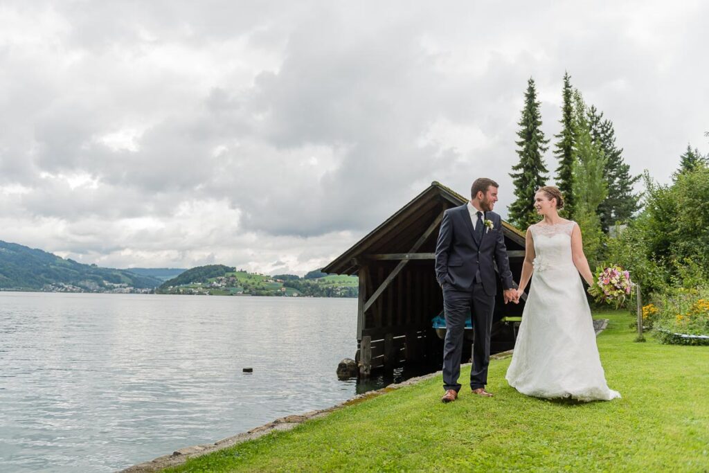 Trauung Kehrsiten Dorf Hochzeitsapero Schifflände Stansstad Hochzeitsfest Hotel Alpenclub Engelberg Hochzeitsfotograf Nidwalden Hochzeitsfotograf Obwalden