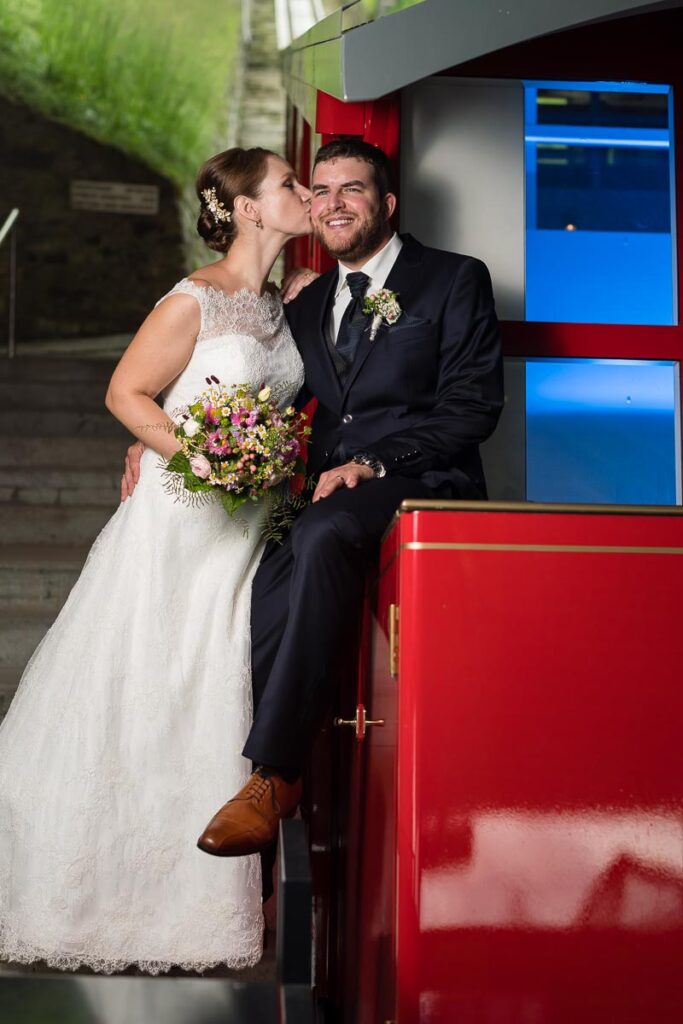 Trauung Kehrsiten Dorf Hochzeitsapero Schifflände Stansstad Hochzeitsfest Hotel Alpenclub Engelberg Hochzeitsfotograf Nidwalden Hochzeitsfotograf Obwalden