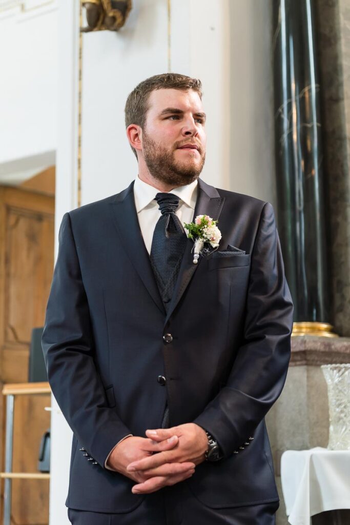 Trauung Kehrsiten Dorf Hochzeitsapero Schifflände Stansstad Hochzeitsfest Hotel Alpenclub Engelberg Hochzeitsfotograf Nidwalden Hochzeitsfotograf Obwalden