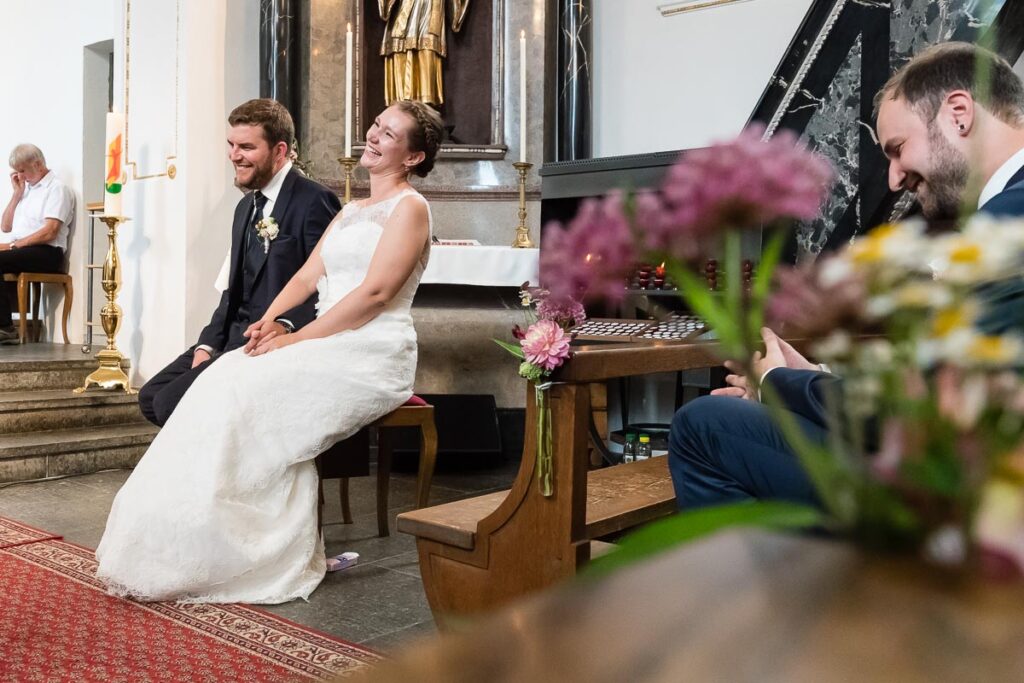 Trauung Kehrsiten Dorf Hochzeitsapero Schifflände Stansstad Hochzeitsfest Hotel Alpenclub Engelberg Hochzeitsfotograf Nidwalden Hochzeitsfotograf Obwalden