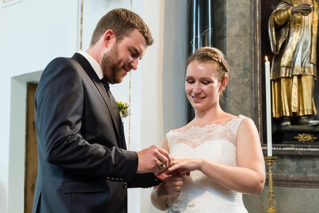 Trauung Kehrsiten Dorf Hochzeitsapero Schifflände Stansstad Hochzeitsfest Hotel Alpenclub Engelberg Hochzeitsfotograf Nidwalden Hochzeitsfotograf Obwalden