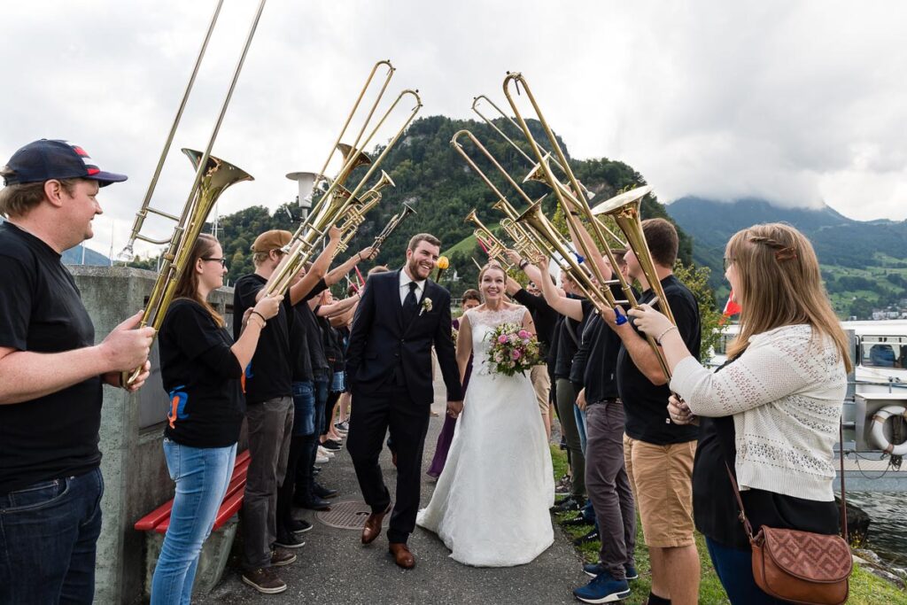 Trauung Kehrsiten Dorf Hochzeitsapero Schifflände Stansstad Hochzeitsfest Hotel Alpenclub Engelberg Hochzeitsfotograf Nidwalden Hochzeitsfotograf Obwalden