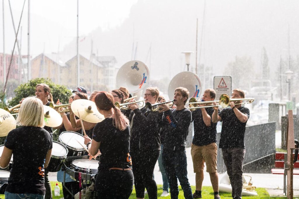 Trauung Kehrsiten Dorf Hochzeitsapero Schifflände Stansstad Hochzeitsfest Hotel Alpenclub Engelberg Hochzeitsfotograf Nidwalden Hochzeitsfotograf Obwalden