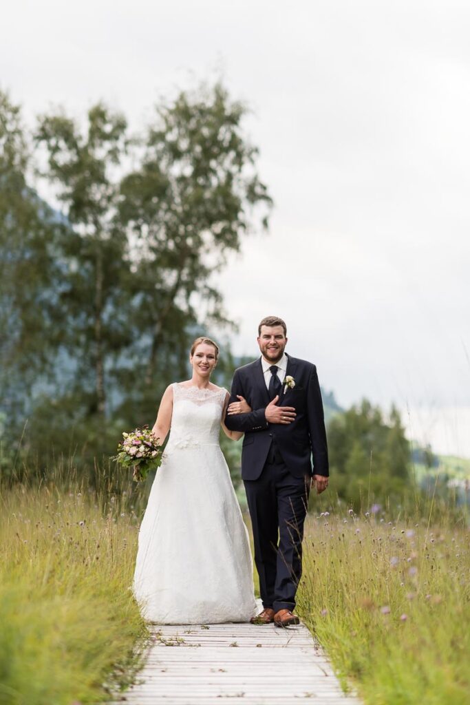 Trauung Kehrsiten Dorf Hochzeitsapero Schifflände Stansstad Hochzeitsfest Hotel Alpenclub Engelberg Hochzeitsfotograf Nidwalden Hochzeitsfotograf Obwalden