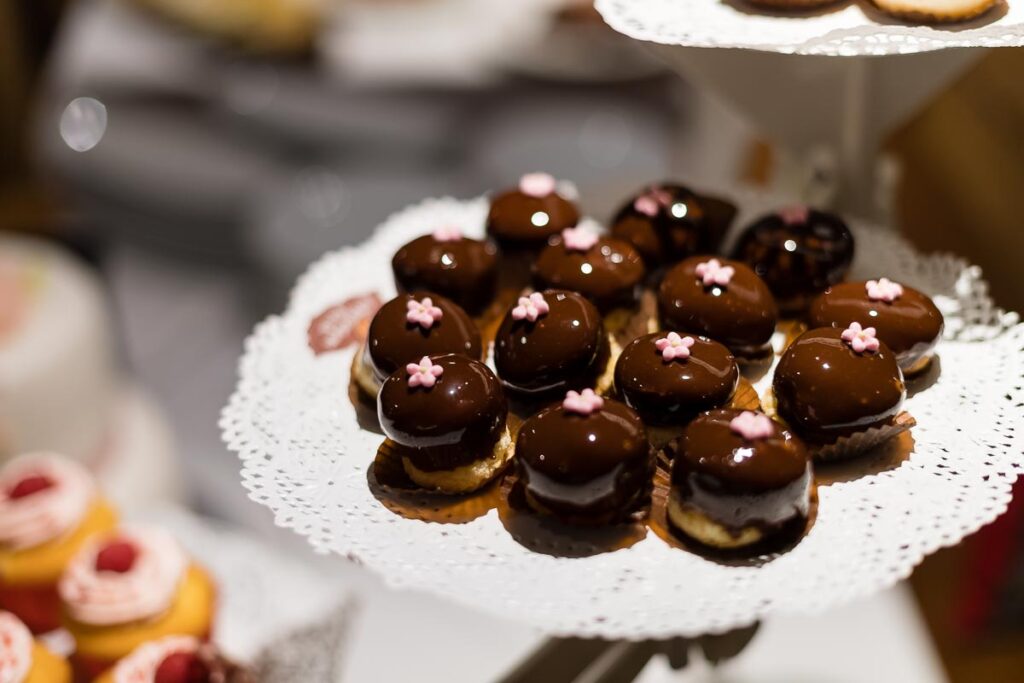 Trauung Kehrsiten Dorf Hochzeitsapero Schifflände Stansstad Hochzeitsfest Hotel Alpenclub Engelberg Hochzeitsfotograf Nidwalden Hochzeitsfotograf Obwalden