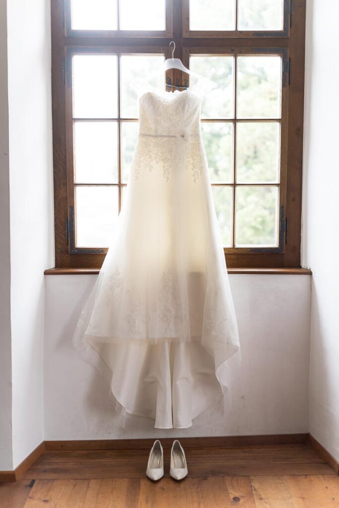 Trauung Schloss Heidegg Gelfingen Apero Schloss Heidegg Gelfingen Nachtessen Hotel Restaurant Schifflände Birrwil Hochzeitsfotograf Luzern Hochzeitsfotograf Aargau