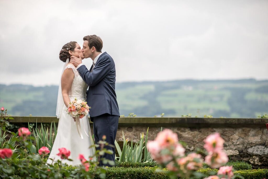 Trauung Schloss Heidegg Gelfingen Apero Schloss Heidegg Gelfingen Nachtessen Hotel Restaurant Schifflände Birrwil Hochzeitsfotograf Luzern Hochzeitsfotograf Aargau