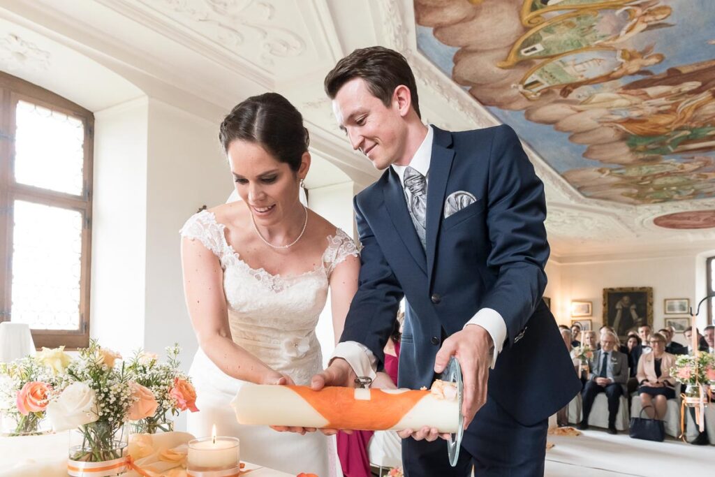 Trauung Schloss Heidegg Gelfingen Apero Schloss Heidegg Gelfingen Nachtessen Hotel Restaurant Schifflände Birrwil Hochzeitsfotograf Luzern Hochzeitsfotograf Aargau