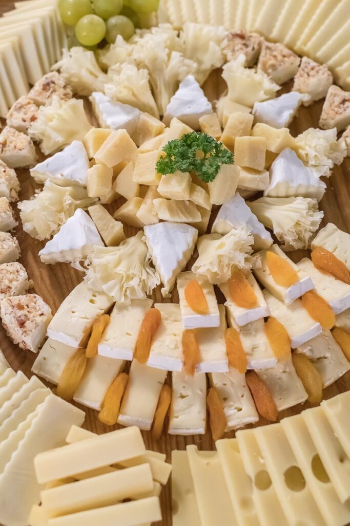 Trauung Schloss Heidegg Gelfingen Apero Schloss Heidegg Gelfingen Nachtessen Hotel Restaurant Schifflände Birrwil Hochzeitsfotograf Luzern Hochzeitsfotograf Aargau