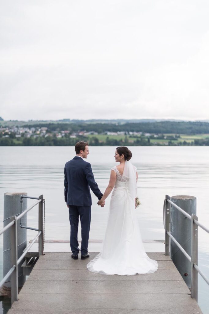 Trauung Schloss Heidegg Gelfingen Apero Schloss Heidegg Gelfingen Nachtessen Hotel Restaurant Schifflände Birrwil Hochzeitsfotograf Luzern Hochzeitsfotograf Aargau